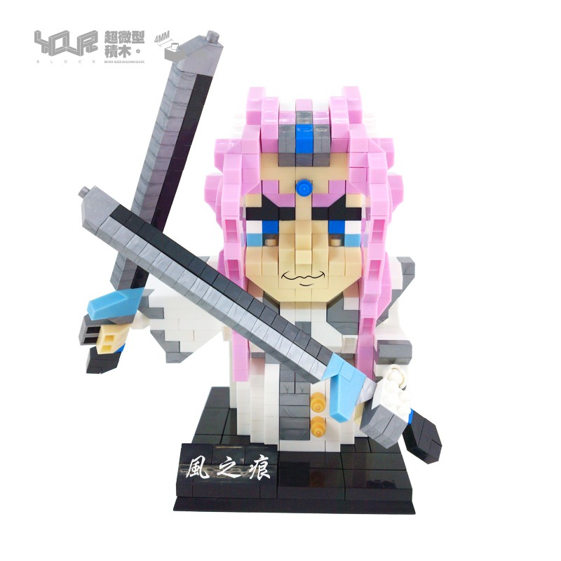 【YouRblock超微型積木】與『霹靂布袋戲』跨界合作，國內首次使用微型積木打造經典角色，耗時兩年以「霹靂英雄」為主軸，不僅能體會積木組裝的樂趣，獨特造型更具收藏價值。完美呈現讓傳奇無限延續！❤~翻