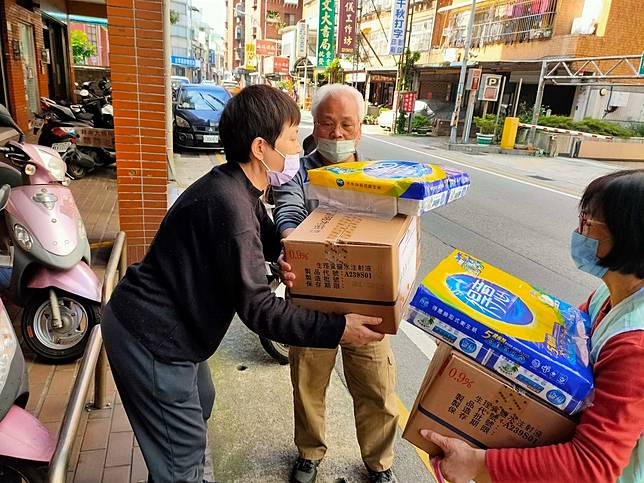 聖保祿醫院傳愛不停歇 持續15年送餐關懷弱勢 | 桃園電子報 | LINE TODAY