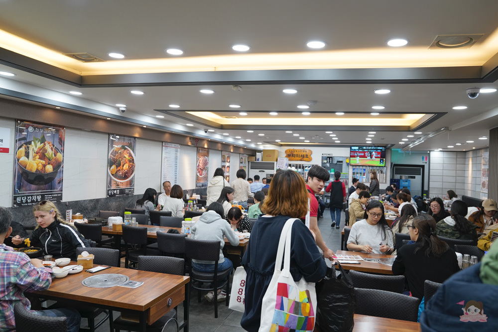 明洞元堂馬鈴薯排骨湯-明洞元堂脊骨土豆湯-24小時營業-一個人可以吃