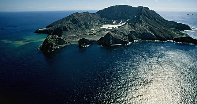 紐西蘭火山爆發死亡人數攀升至6人　病床全滿「多人命危」