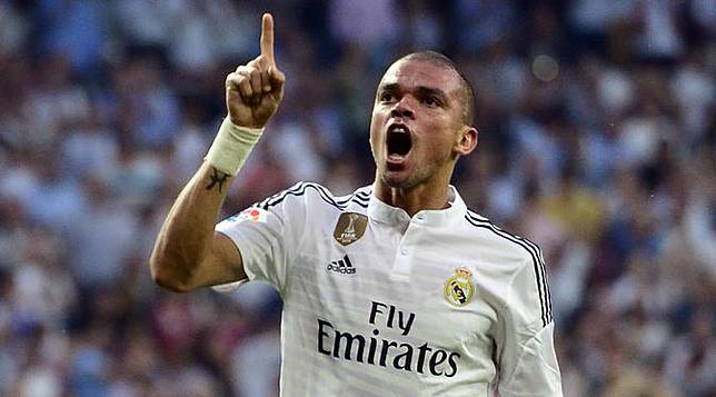 3 Bek Tangguh Calon Pengganti Pepe di Real Madrid