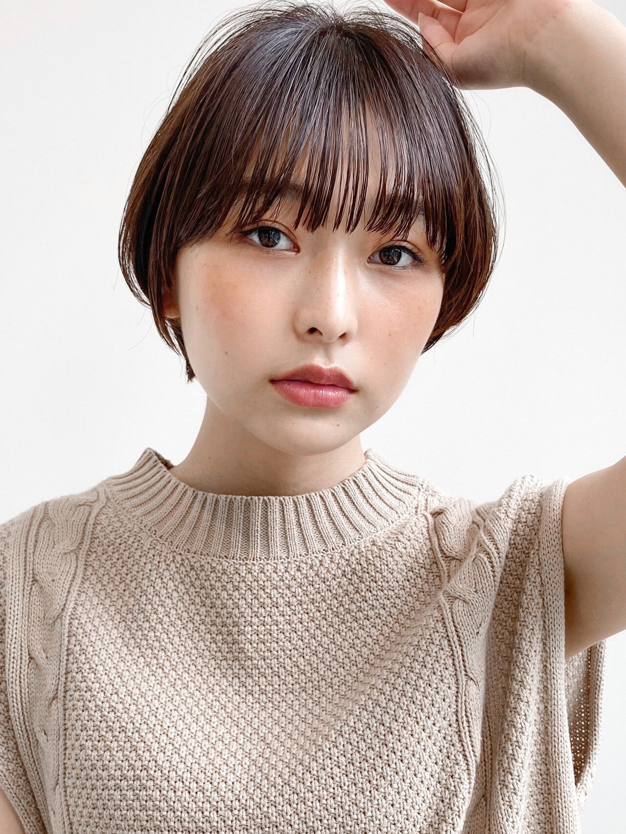 冬は 首元すっきりショート が