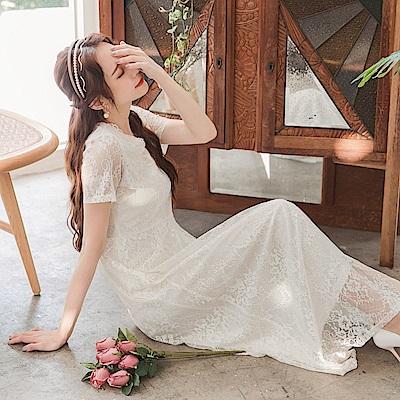 ＊韓系女神．輕婚紗系列＊ 採用質地柔軟且具延伸性的面料，親膚手感，給予自在穿著體驗。 OB嚴選賣場未提供換貨服務