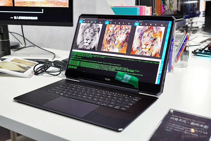 ProArt StudioBook One（W590） 售價 330,000 元。