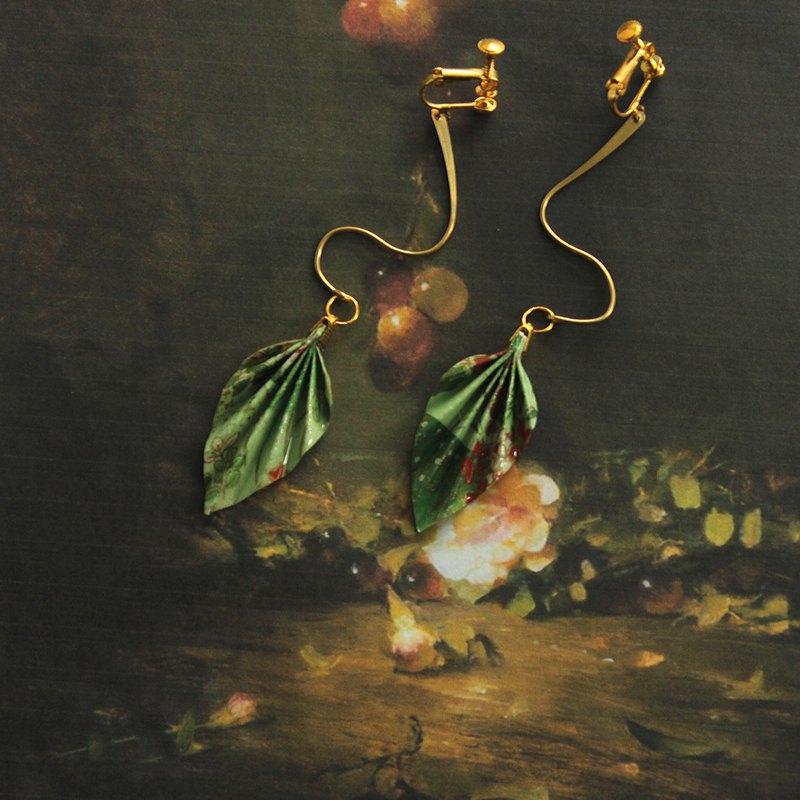 摺紙葉子外面封了防水樹脂 可改耳夾