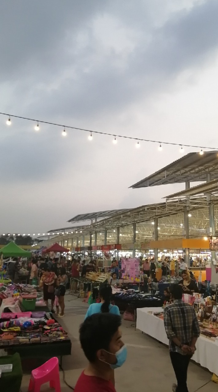 ตลาดพระปิ่น 5