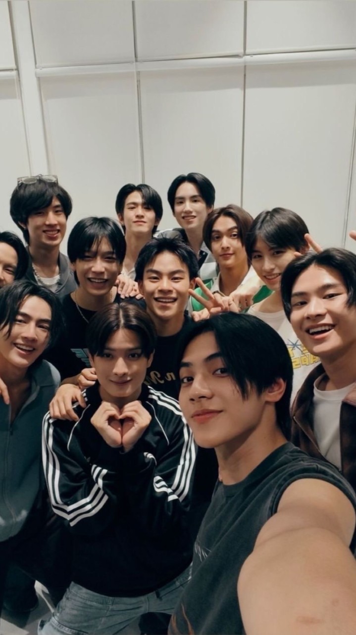 คุยเล่นกันพวกบีอัส🥹🌟