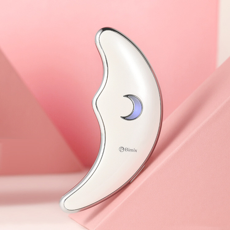 ABS、電鍍銀 產品尺寸：132 x 50 x 22 mm 產品重量：45 g 電池規格：內置鋰電池，350毫安/時，3.7V 充電時間 : ≤2H 充電方式 : USB 充電 充電電壓 : DC 5