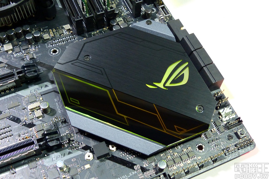 晶片組散熱片安裝 RGB LED