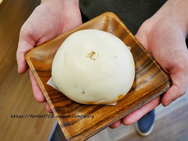 【三峽美食】天心包子舖 爆漿芋角包爆汁起司鮮肉包香辣老虎包筍包 各式包子饅頭，當早餐、點心都適合 (6).JPG