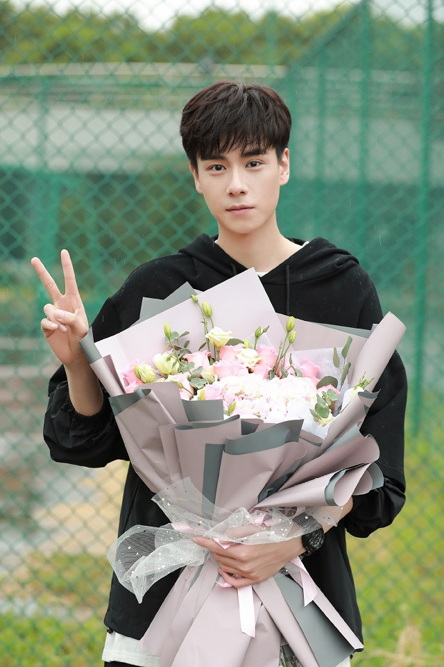 「無縫接軌拍新戲」的明星6：胡一天