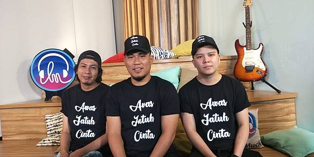 Armada Dan Awas Jatuh Cinta 3 Fakta Menariknya Kompas Com Line Today