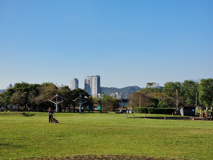 三星 Galaxy S21 Ultra 開箱 + 拍照實測：百倍變焦好不好用呢？