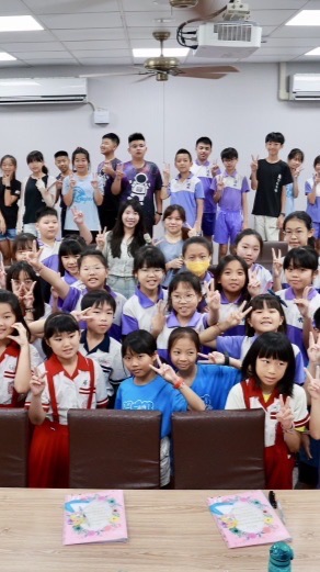 「社群」清小合唱團