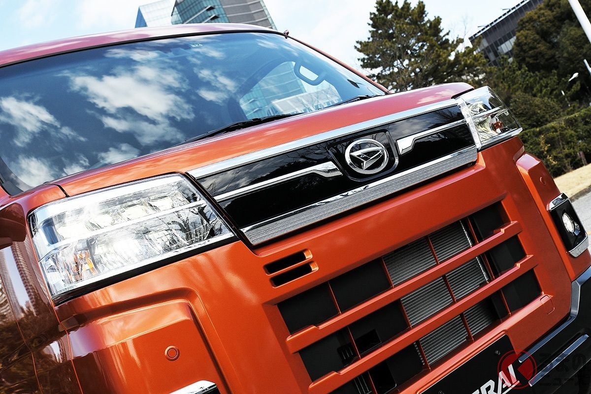 ダイハツ 軽バン車中泊 はオジサンに人気 車内で 寝る こと意識した新型 アトレー 実際に車中泊する人はいるのか くるまのニュース