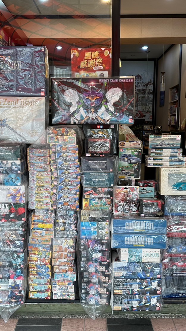早餐店阿姨的懷舊玩具模型