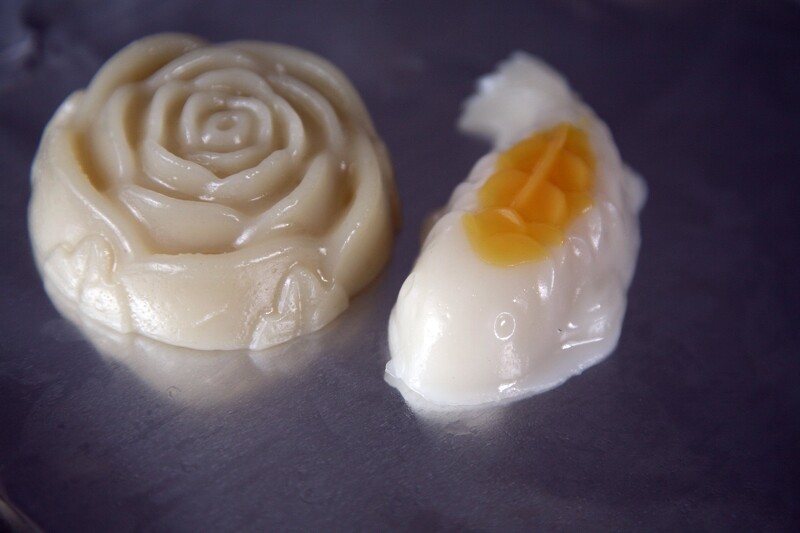 ▲年糕等甜食很適合用來拜財神。（Flickr作者Simon Law）