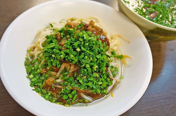 【板橋美食】肥貓小麵館-風味獨特的美味店家