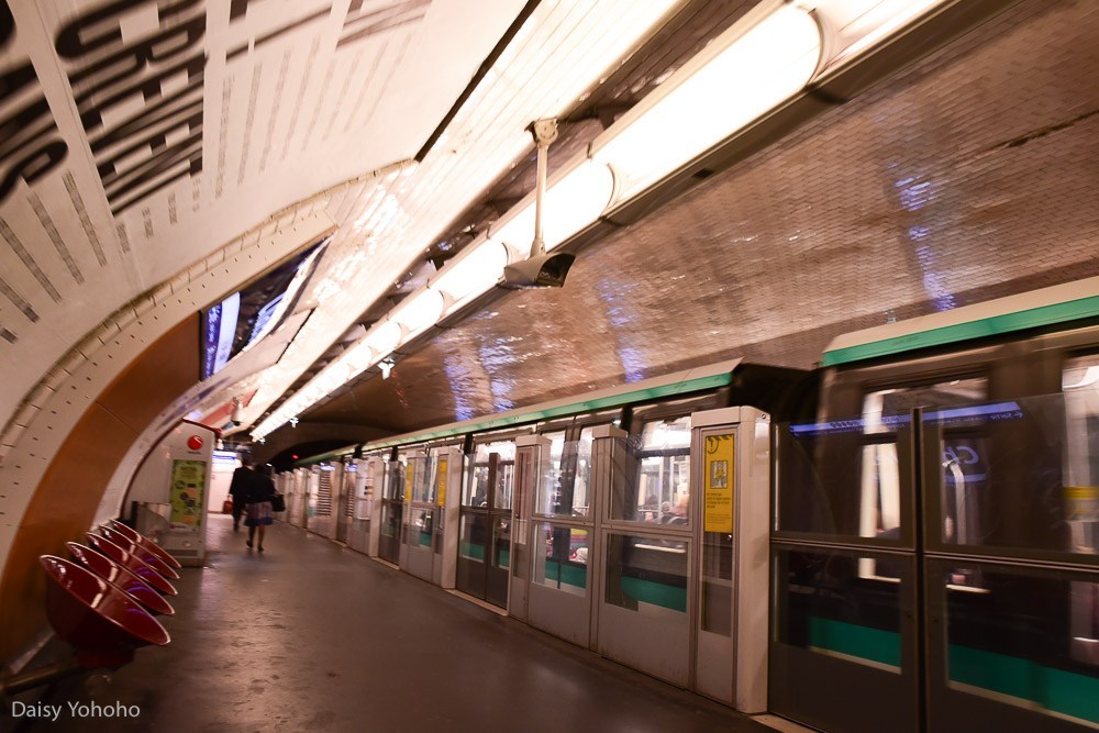 巴士底市集, 巴黎市集, 巴黎景點, 巴士底市集美食, 站著吃生蠔, 巴士底監獄