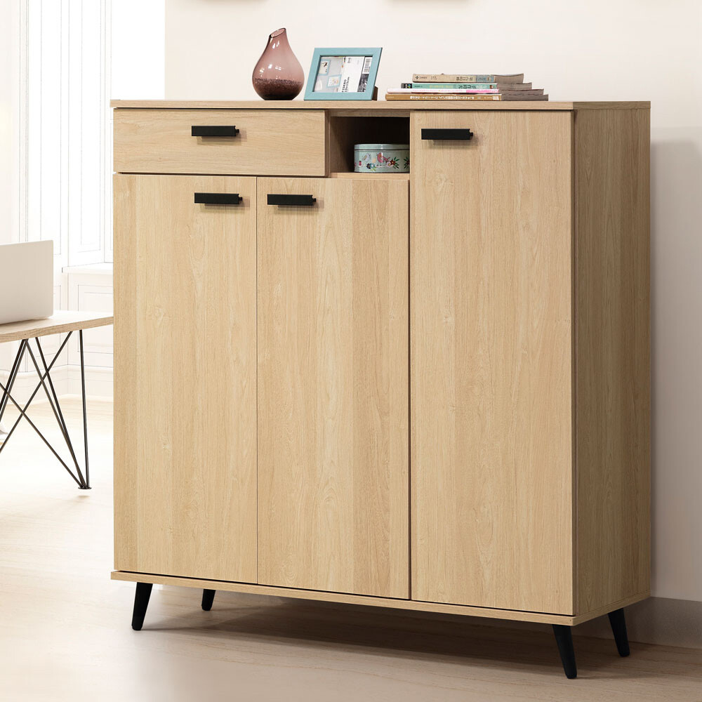 選用高級木心板材質 附活動層板可調整高度 鐵件腳柱支撐穩固 免組裝專人配送到府 顏色橡木色 產地台灣