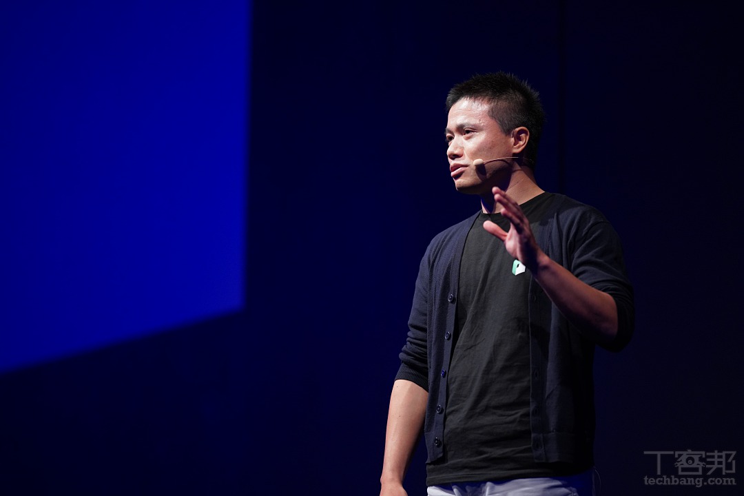 LINE 是怎麼處理一天多達 390TB 的巨量資料呢？靠的是疊起來高 3.5 個晴空塔的伺服器