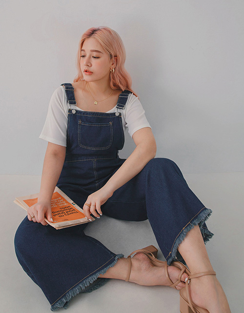 俏皮感鬚邊吊帶牛仔褲