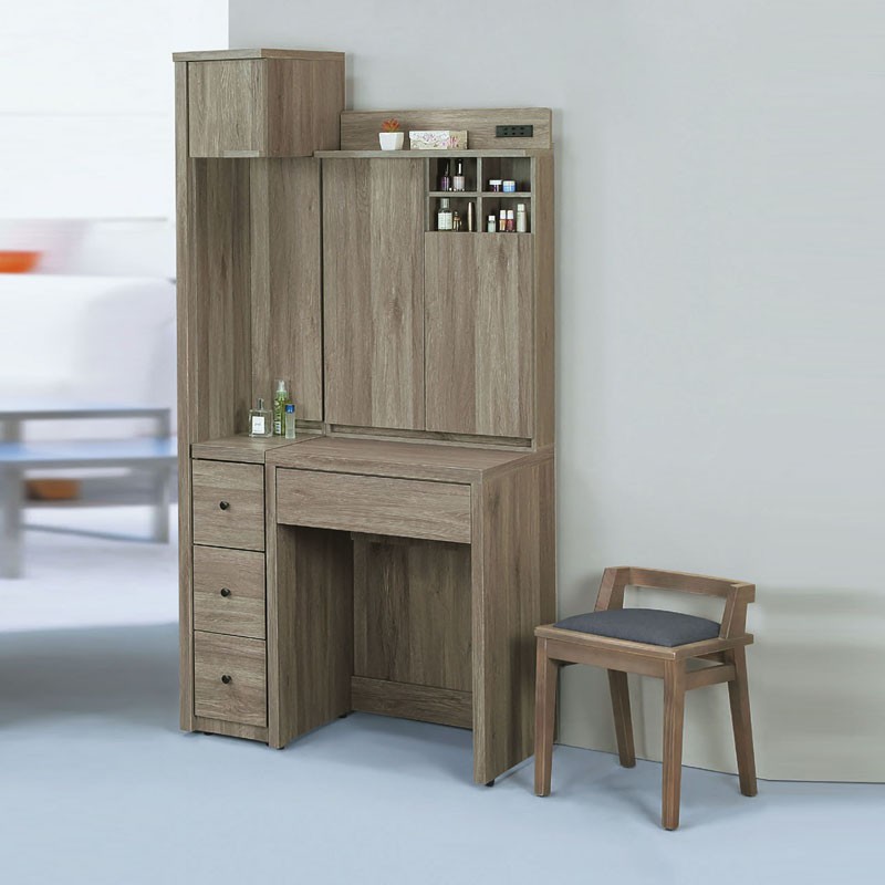 襯托出整個空間明亮 , 優雅 , 浪漫的氛圍 , 充分表達居家主人不凡的品味，更讓您處在奢華的氛圍。堅實的材料用料，讓您使用更安心！功能設計更有效利用平常用不到的空間，美觀易清理，讓您能在舒適的環境裡