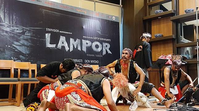 Hasil gambar untuk film lampor