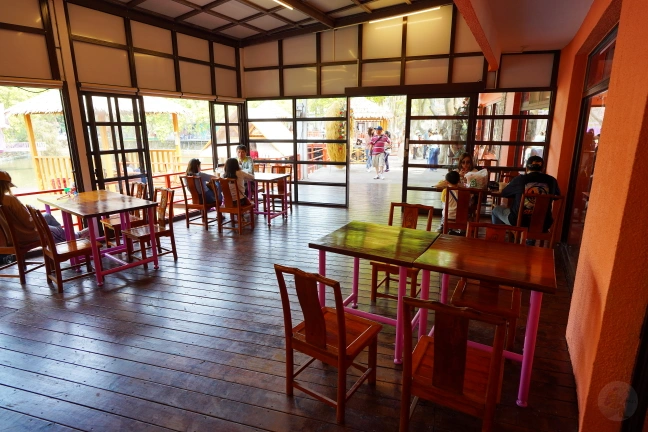 中部景點,斗六景點,斗六花旗木,近水樓台,近水樓台湖畔森林咖啡,近水樓台湖畔森林咖啡交通資訊,近水樓台湖畔森林咖啡停車場,近水樓台湖畔森林咖啡停車場花旗木,近水樓台湖畔森林咖啡門票,雲林IG打卡點,雲林景點,雲林網美景點,雲林花旗木近水樓台湖畔森林咖啡花旗木