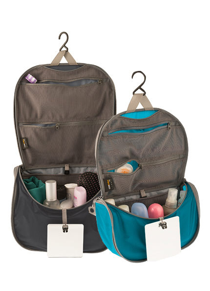 多個內袋、可輕鬆分類收納 可懸掛設計、隨掛即用，隨袋附有可拆卸的鏡子