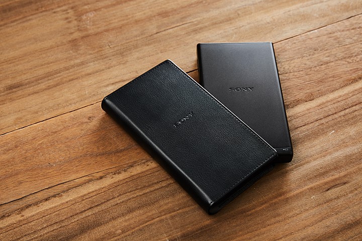 口袋裡的電影院！Sony MP-CD1 微型投影機第一手試用報告