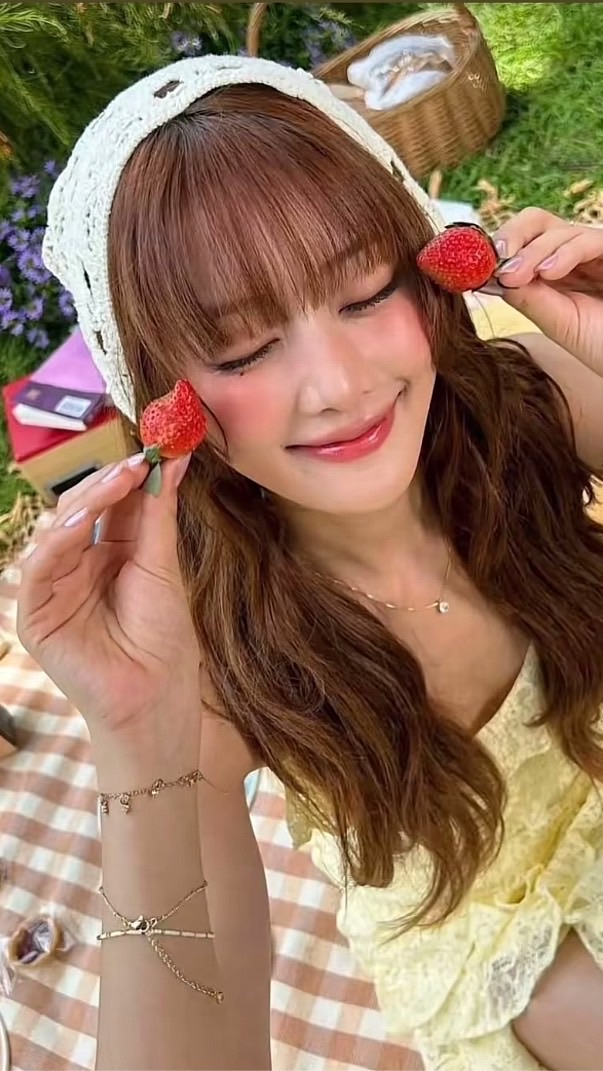 {K-pop}宋雨琦 金米妮 曺薇娟 葉舒華 田小娟粉絲聊天群
