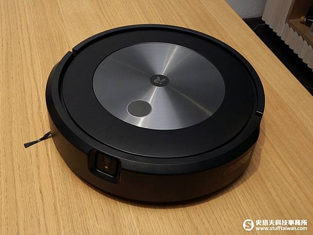 號稱史上最聰明的掃地機器人iRobot Roomba j7+新品優惠價43,880