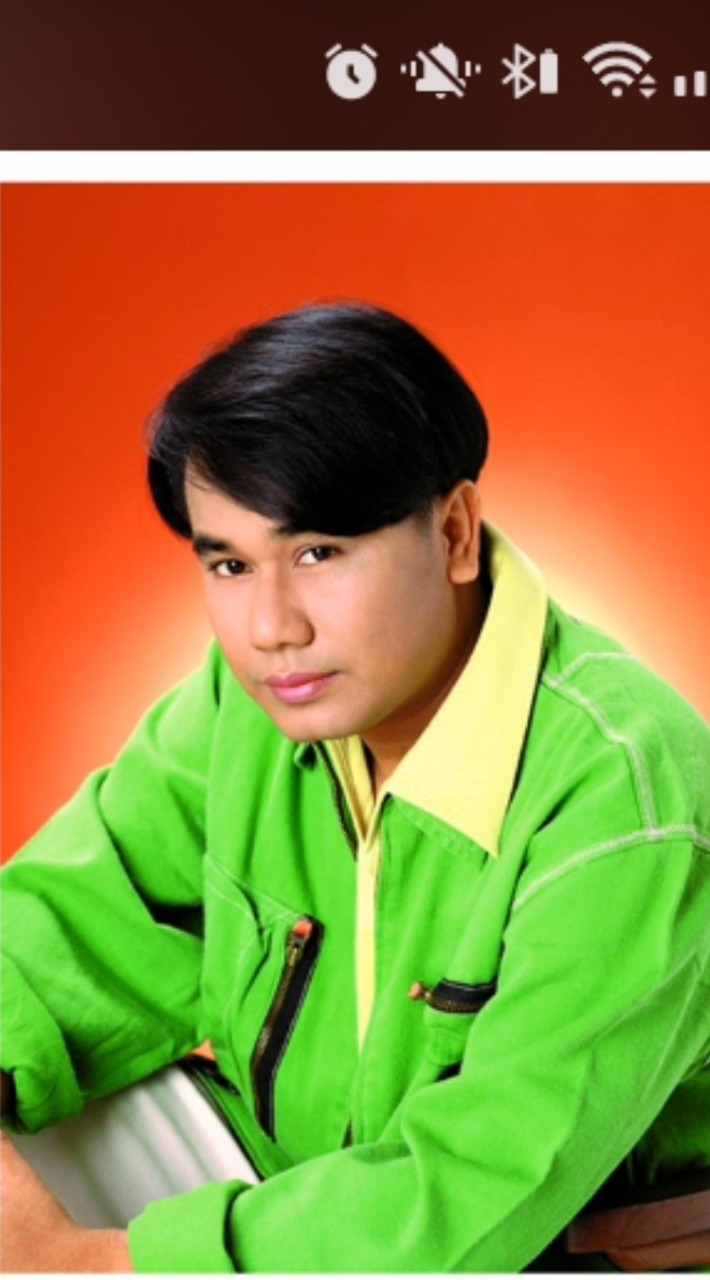 เจ้าพ่อเพลงหวาน สันติ ดวงสว่าง.