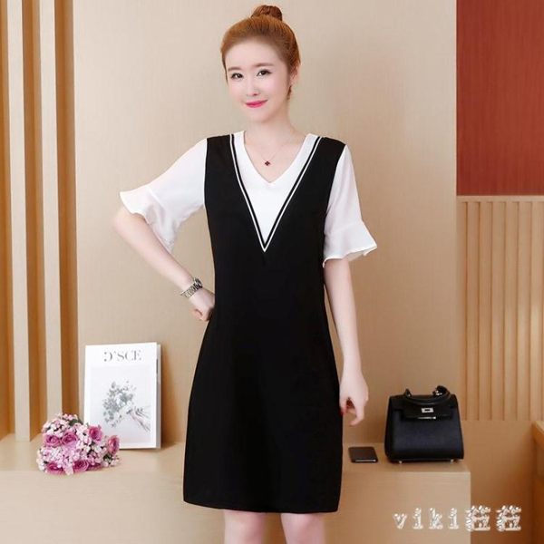 大尺碼連身裙 女裝夏季新款寬鬆顯瘦V領洋氣包臀裙胖mm減齡短袖洋裝 EY6856【VIKI菈菈】