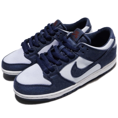 品牌: NIKE型號: 854866-444品名: Nike SB Zoom Dunk Low Pro配色: 深藍色 白色特點: 休閒 街頭 低筒 氣墊 潮流 牛仔 深藍 白