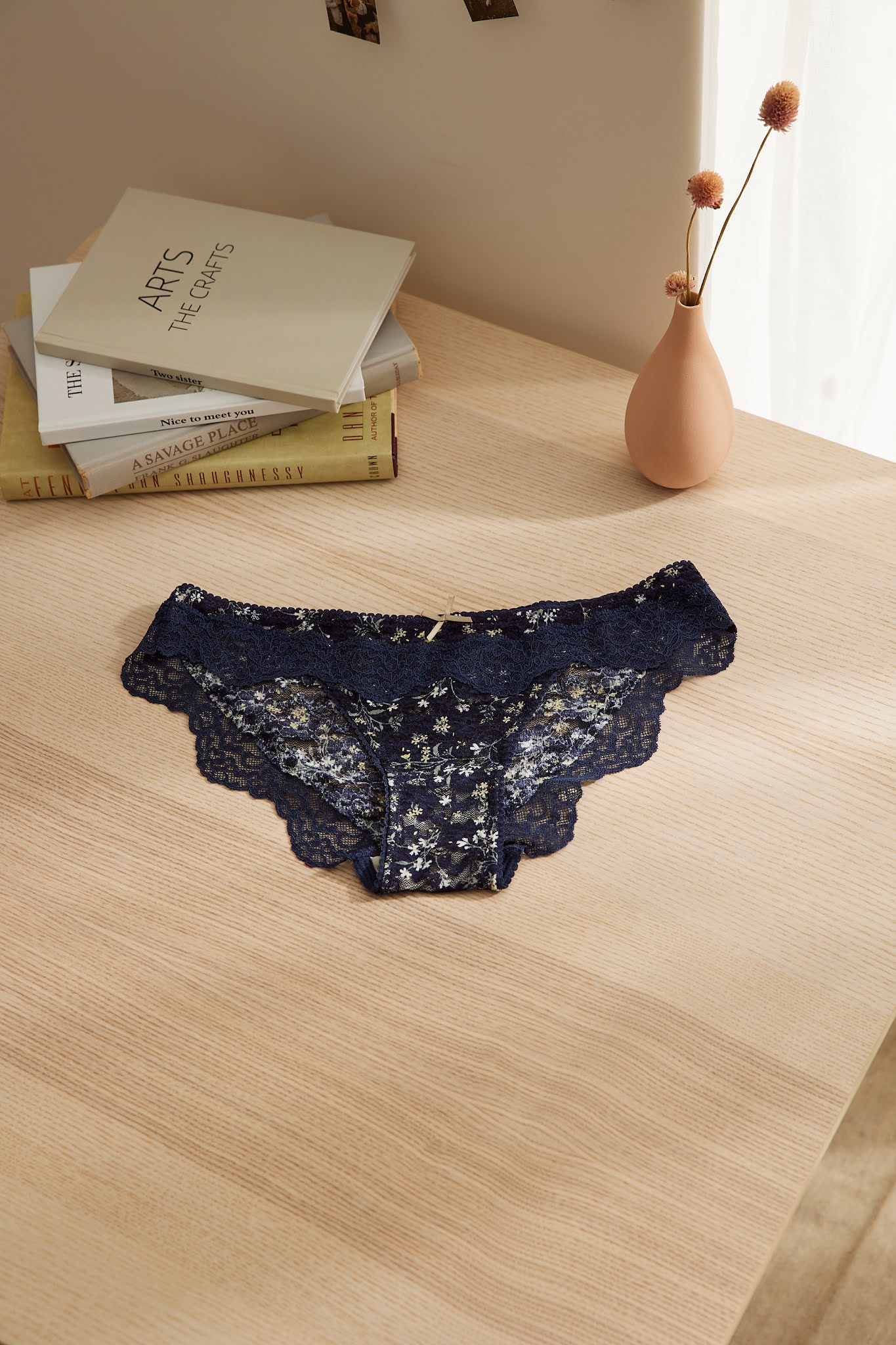 抗菌系列全蕾絲低腰三角內褲