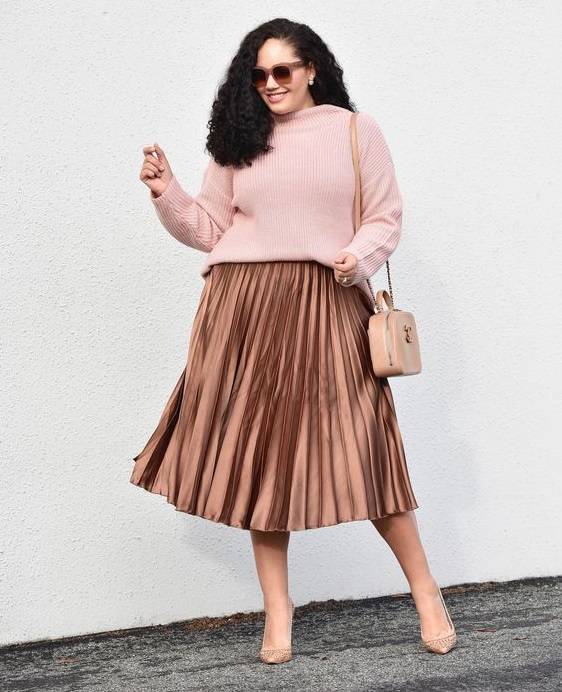 9 Padu Padan Rok Plisket Untuk Si Tubuh Gemuk Agar Terlihat Stylish Womantalk Com Line Today