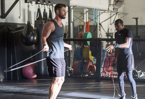 減脂瘦身就用「跳繩HIIT訓練」，新手也能輕鬆燃脂！