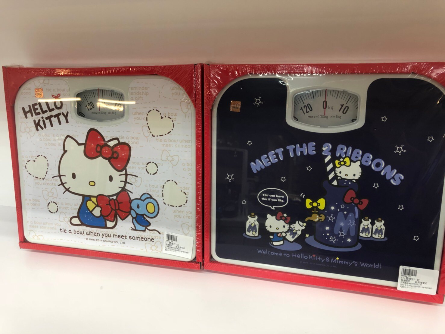 KITTY體重計 側坐 拿蝴蝶結 小老鼠 牛奶工廠體重計 星空 牛奶瓶 雙胞胎 三麗鷗 量體重 正版授權 T0001 14-T0001 15