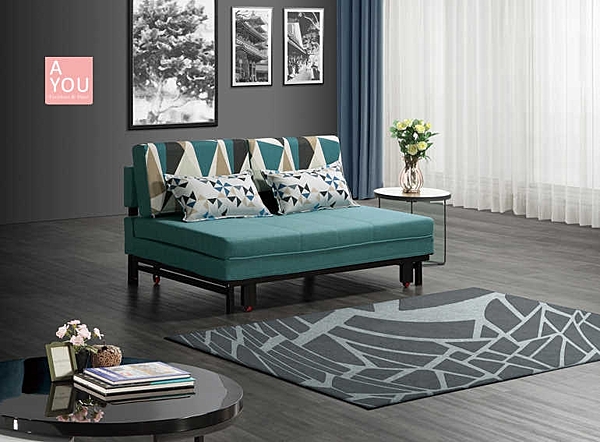 收合：146x106x70 公分n展開：146x205x66 公分n( 附2 個小抱枕)