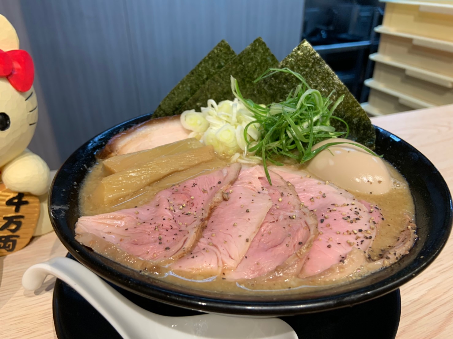 【新北中和頂溪美食】辰拉麵，每日限量10碗 濃湯大興奮 配料超豐富