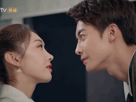 超多吻戲的陸劇7：《奈何BOSS又如何》聶星辰&嚴景緻