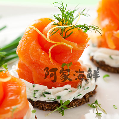 煙燻鮭魚切片(100g±10%/包)買一送一#天然櫸木#低溫燻香#鮭魚#煙燻#非修邊肉#冷燻