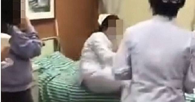 林俊傑吊點滴！護士「搶滾床單」影曝　拍賣原味血針頭