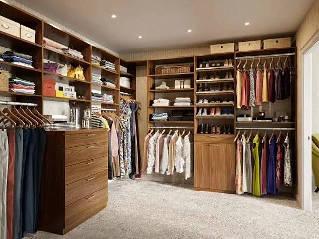 Desain Walk In Closets Unik Untuk Kamu Yang Gemar Koleksi Pakaian