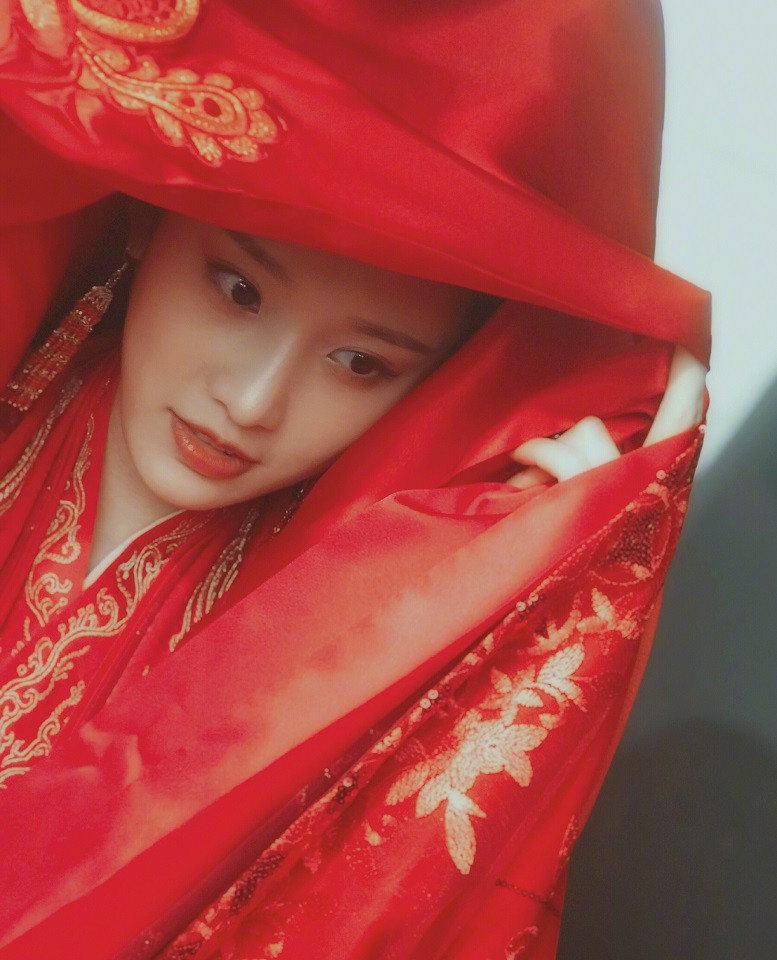 近期古裝劇「紅衣美人」6：張慧雯 飾演《暮白首》容嫿