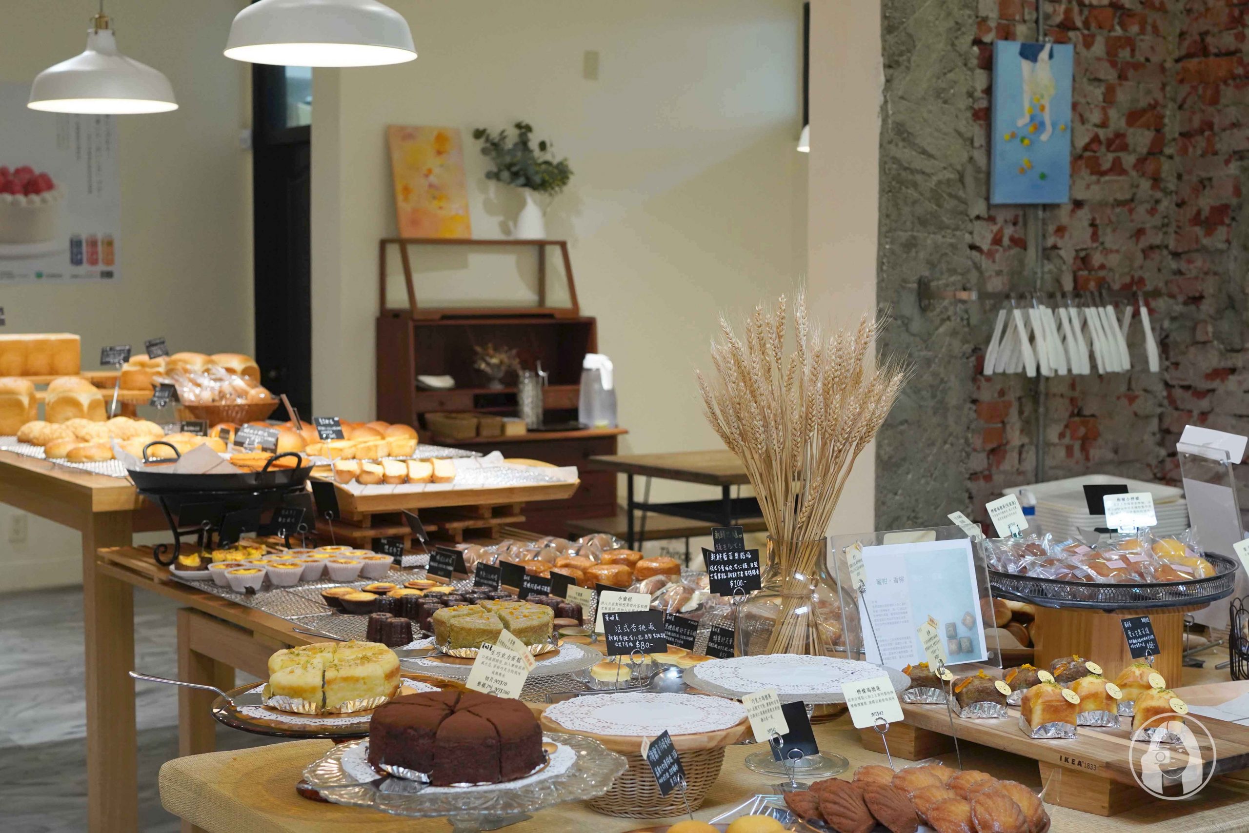 台中.美食 蜜柑法式甜點麵包 Citrus Pâtisserie Boulangerie ，藏身勤美商圈老宅的質感烘焙坊 鹽可頌、脆皮泡芙、生乳捲、季節水果蛋糕