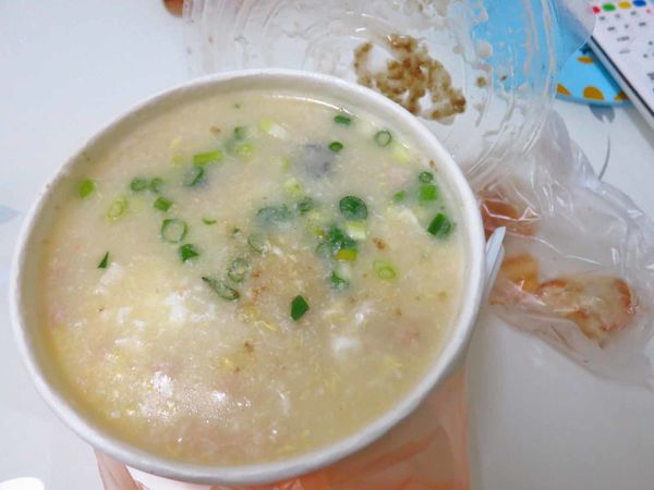 【蘆洲美食】信義路無名廣東粥-美味又便宜的廣東粥