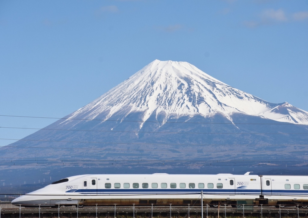 新幹線拍富士山